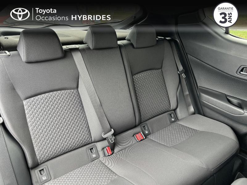Photo 12 de l'offre de TOYOTA C-HR 184h Edition 2WD E-CVT MY22 à 29989€ chez Rizzon Auto - Toyota St Brieuc