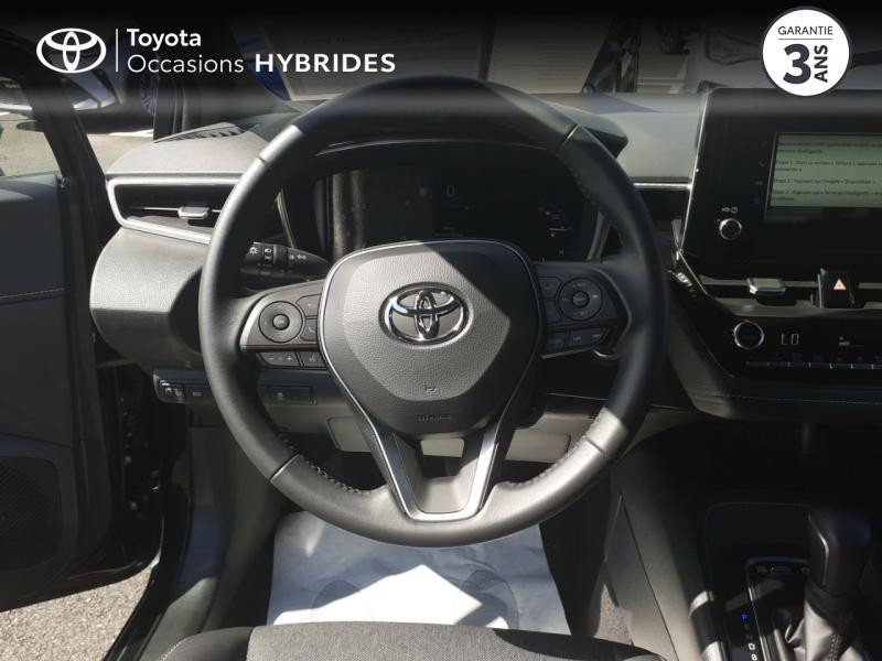 Photo 9 de l'offre de TOYOTA Corolla Touring Spt 122h Design MY22 à 29980€ chez Rizzon Auto - Toyota St Brieuc