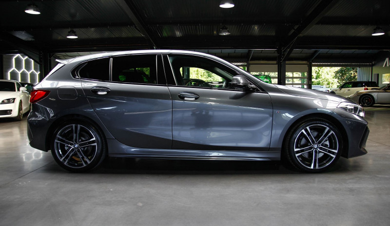 Photo 5 de l'offre de BMW SERIE 1 118DA 150CH M SPORT 8CV à 37490€ chez AC111 Automobiles