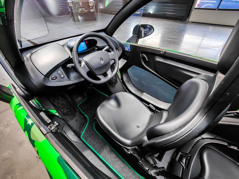 Photo 9 de l'offre de RENAULT TWIZY URBAN à 5490€ chez AC111 Automobiles