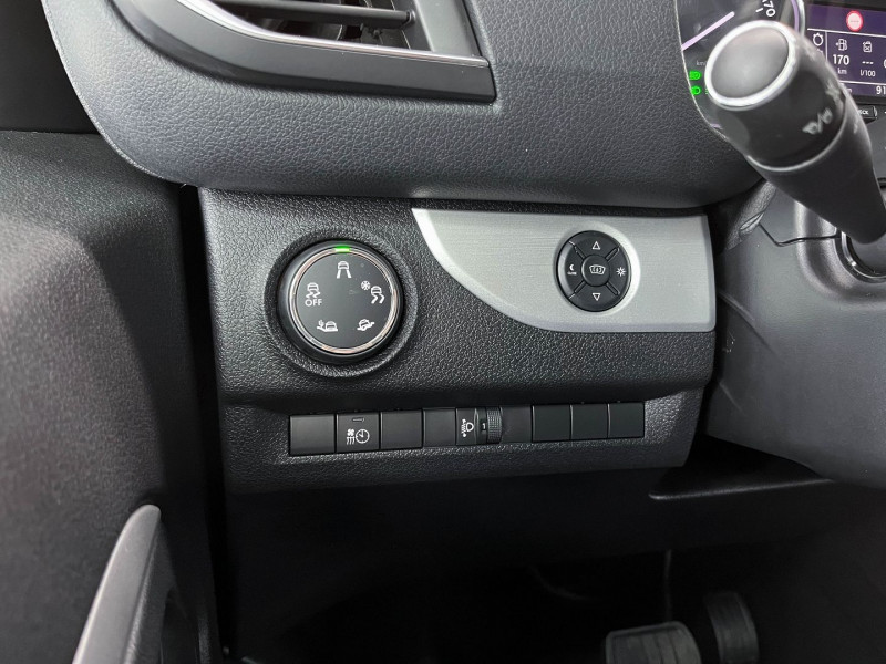 Photo 19 de l'offre de PEUGEOT TRAVELLER 2.0 BLUEHDI 180CH S&S LONG ALLURE EAT8 143G à 39990€ chez AC111 Automobiles