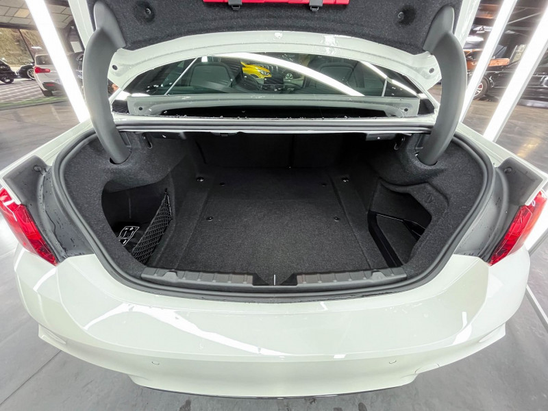 Photo 18 de l'offre de BMW M4 COUPE (F82) 3.0 460CH CS DKG à 94990€ chez AC111 Automobiles