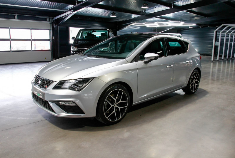 Photo 2 de l'offre de SEAT LEON 2.0 TDI 184CH FAP FR START&STOP à 22990€ chez AC111 Automobiles