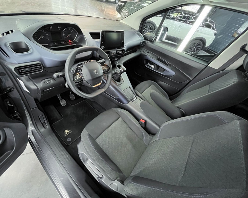 Photo 10 de l'offre de PEUGEOT RIFTER BLUEHDI 130CH S&S STANDARD ALLURE à 28490€ chez AC111 Automobiles