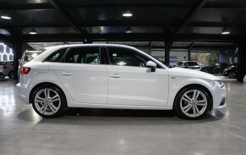 Photo 5 de l'offre de AUDI A3 2.0 TDI 150CH FAP S LINE à 17990€ chez AC111 Automobiles