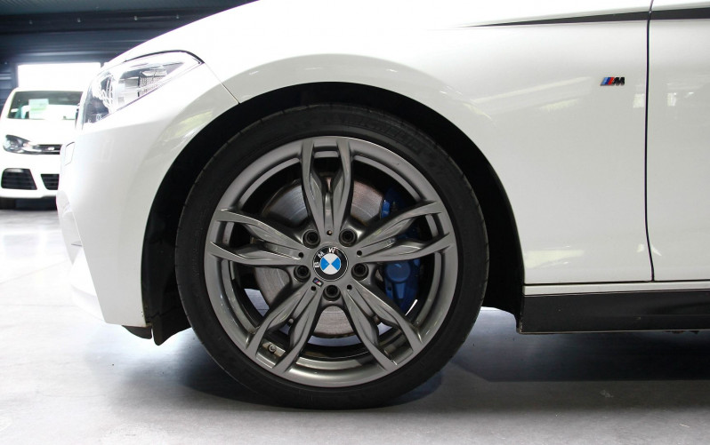 Photo 9 de l'offre de BMW SERIE 2 COUPE (F22) M235IA 326CH à 31490€ chez AC111 Automobiles
