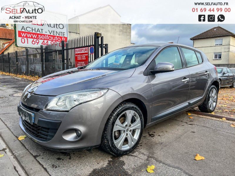 Renault MEGANE III 1.5 DCI 110CH FAP DYNAMIQUE ECO² Diesel GRIS F Occasion à vendre