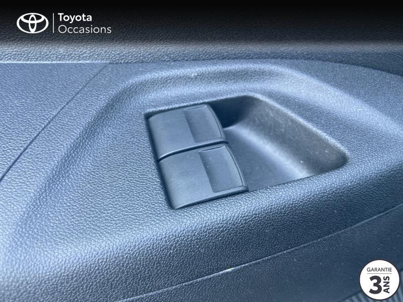 Photo 21 de l'offre de TOYOTA Aygo 1.0 VVT-i 72ch x-play 5p MY20 à 11980€ chez Rizzon Auto - Toyota Lannion