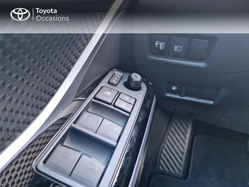 Photo 21 de l'offre de TOYOTA C-HR 184 Edition 2WD E-CVT MY20 à 29980€ chez Rizzon Auto - Toyota Guingamp