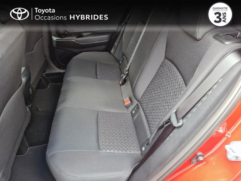 Photo 12 de l'offre de TOYOTA C-HR 1.8 122ch Design E-CVT à 29990€ chez Rizzon Auto - Toyota Guingamp