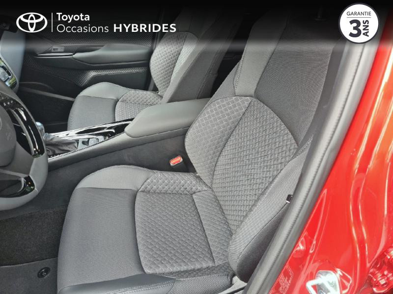 Photo 11 de l'offre de TOYOTA C-HR 1.8 122ch Design E-CVT à 29990€ chez Rizzon Auto - Toyota Guingamp