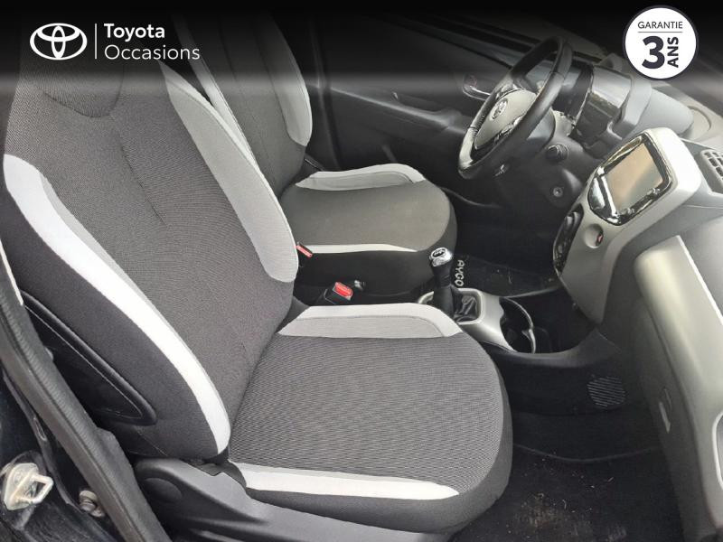 Photo 6 de l'offre de TOYOTA Aygo 1.0 VVT-i 69ch x-play 5p à 9980€ chez Rizzon Auto - Toyota Guingamp