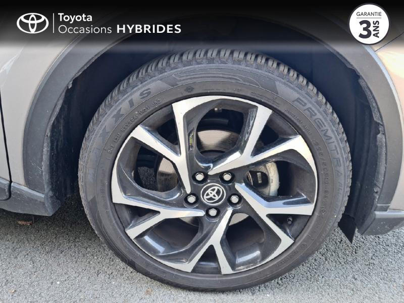 Photo 16 de l'offre de TOYOTA C-HR 184h Edition 2WD E-CVT MY20 à 28490€ chez Rizzon Auto - Toyota Guingamp