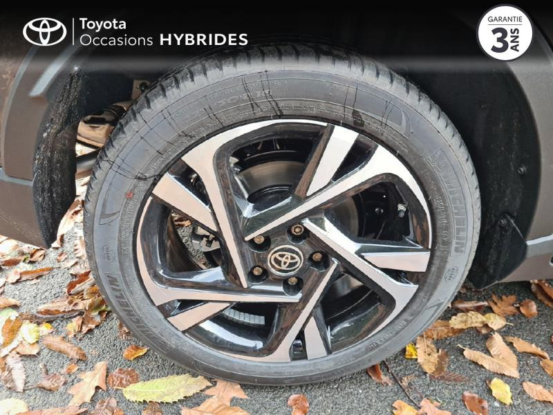 Photo 16 de l'offre de TOYOTA C-HR 122h Edition 2WD E-CVT MY22 à 29880€ chez Rizzon Auto - Toyota Guingamp