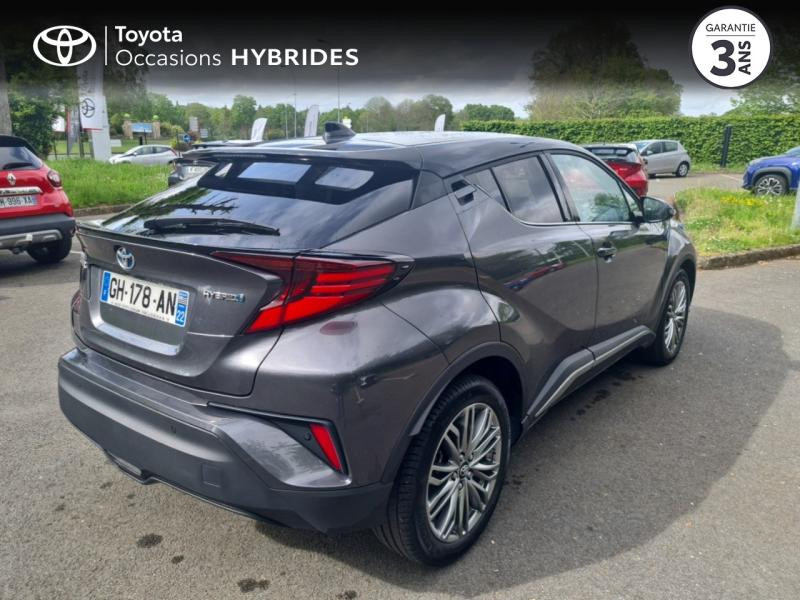 Photo 18 de l'offre de TOYOTA C-HR 122h Distinctive 2WD E-CVT MY22 à 28490€ chez Rizzon Auto - Toyota Guingamp