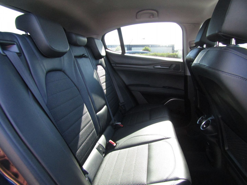 Photo 5 de l'offre de ALFA ROMEO STELVIO 2.2 DIESEL 180CH SUPER AT8 à 27990€ chez Carre automobiles