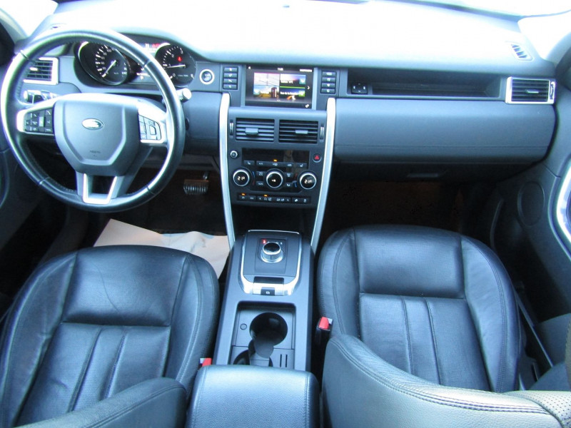 Photo 5 de l'offre de LAND-ROVER DISCOVERY SPORT 2.0 ED4 150CH 2WD SE BVA à 23990€ chez Carre automobiles
