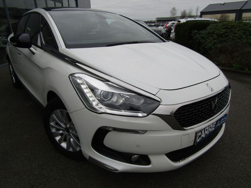 Photo 2 de l'offre de DS DS 5 BLUEHDI 115CH EXECUTIVE S&S à 16890€ chez Carre automobiles
