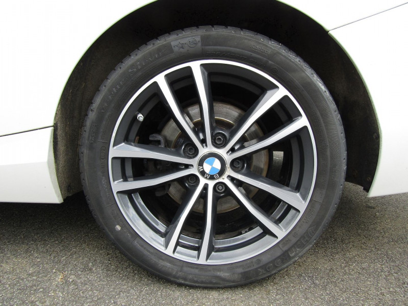 Photo 3 de l'offre de BMW SERIE 2 COUPE (F22) 220DA 190CH SPORT DEPOT VENTE à 20990€ chez Carre automobiles