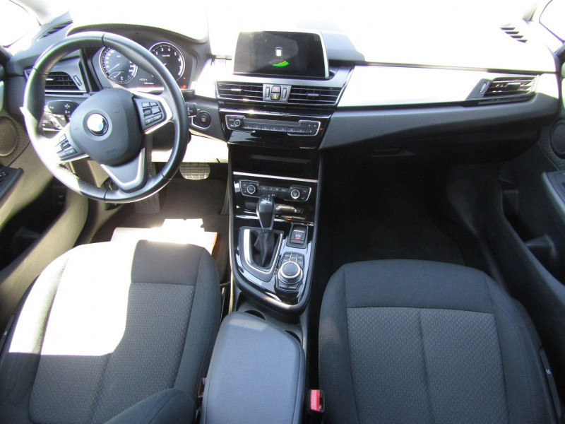 Photo 8 de l'offre de BMW SERIE 2 ACTIVETOURER (F45) 225XEA 220CH BUSINESS DESIGN 6CV à 23990€ chez Carre automobiles