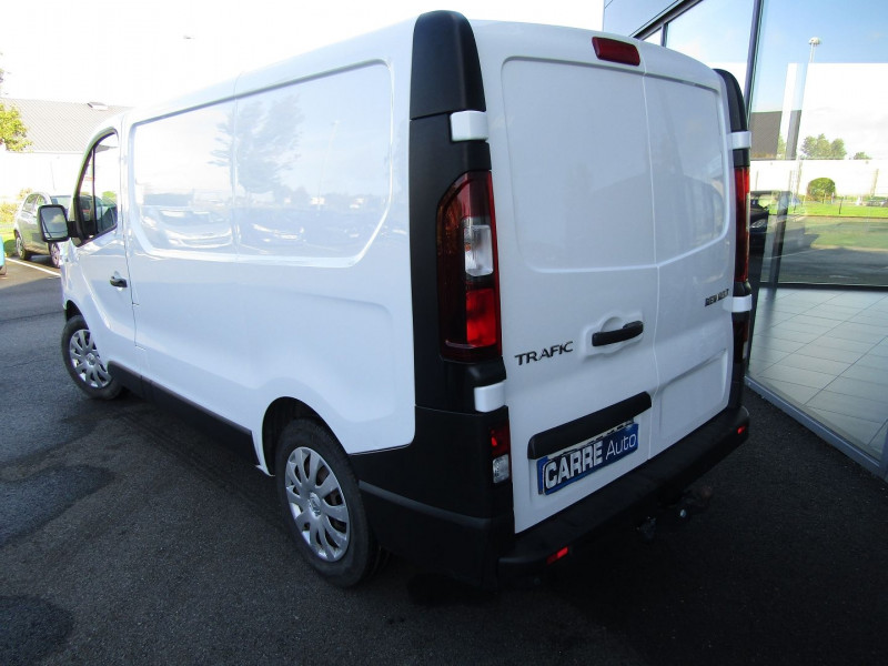 Photo 8 de l'offre de RENAULT TRAFIC III FG L1H1 1000 1.6 DCI 90CH GRAND CONFORT à 14990€ chez Carre automobiles