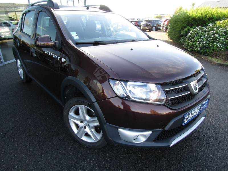 Photo 2 de l'offre de DACIA SANDERO 0.9 TCE 90CH STEPWAY PRESTIGE EURO6 à 9990€ chez Carre automobiles