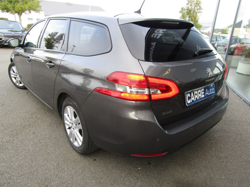 Photo 10 de l'offre de PEUGEOT 308 SW 1.5 BLUEHDI 130CH S&S ACTIVE à 10990€ chez Carre automobiles