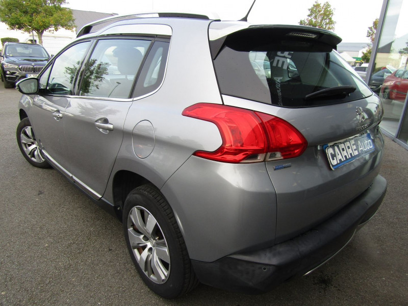 Photo 8 de l'offre de PEUGEOT 2008 1.2 PURETECH 110CH ALLURE BUSINESS S&S EAT6 à 8990€ chez Carre automobiles