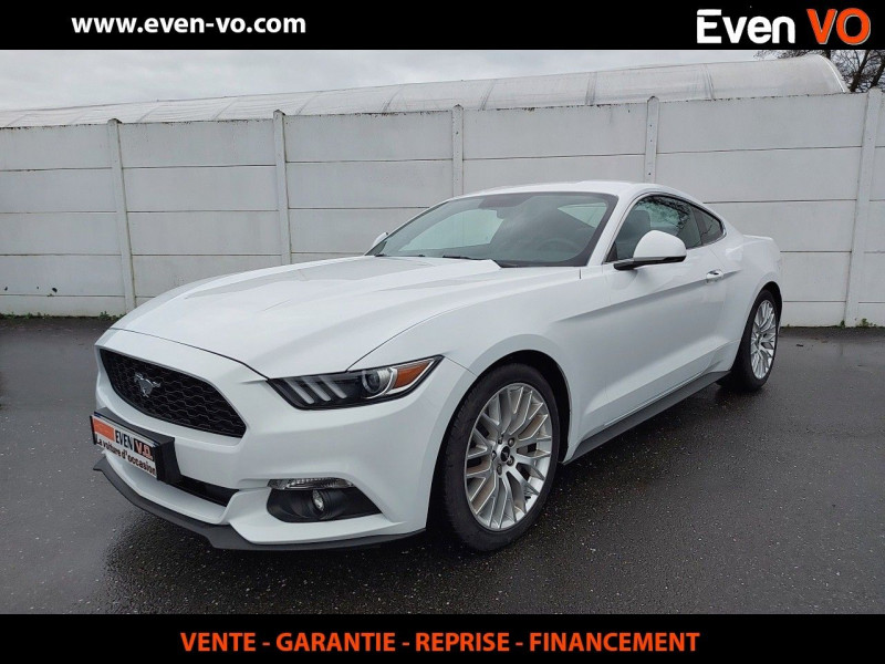 Ford MUSTANG FASTBACK 2.3 ECOBOOST 317CH Essence BLANC Occasion à vendre