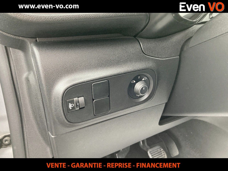 Photo 18 de l'offre de CITROEN C3 1.2 PURETECH 83CH S&S SHINE BUSINESS à 12000€ chez Even VO