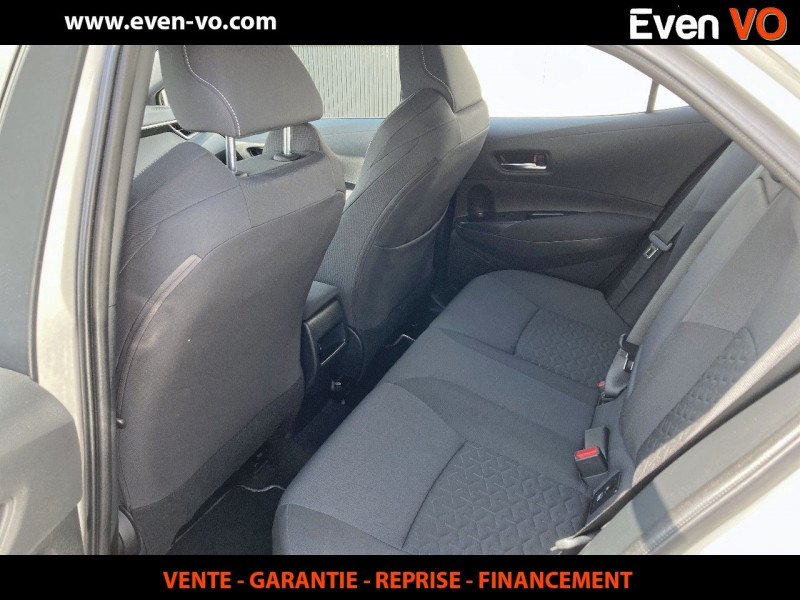 Photo 4 de l'offre de TOYOTA COROLLA 122H DYNAMIC BUSINESS MY20 5CV à 21500€ chez Even VO