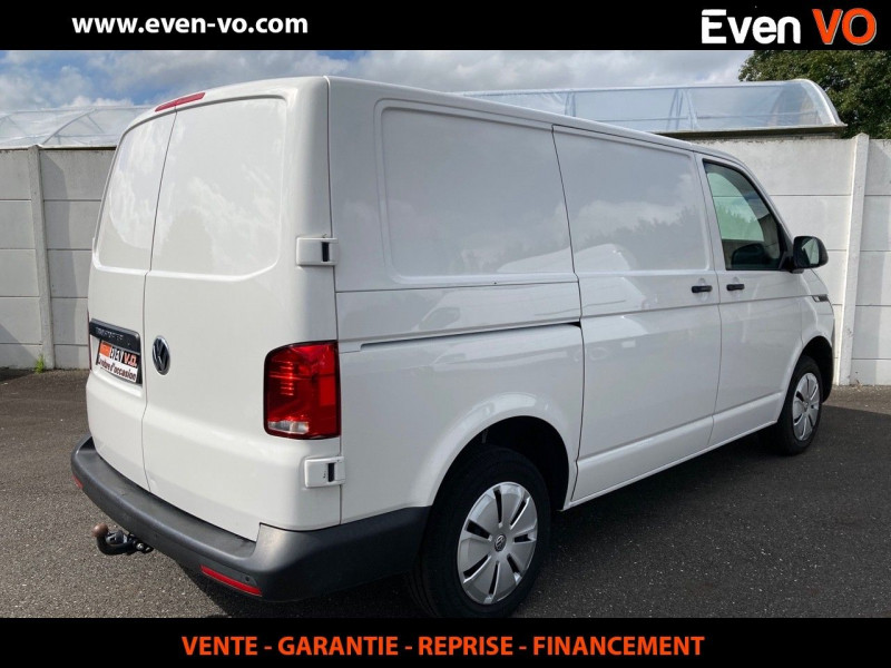 Photo 2 de l'offre de VOLKSWAGEN TRANSPORTER FG 2.8T L1H1 2.0 TDI 90CH BUSINESS à 24500€ chez Even VO