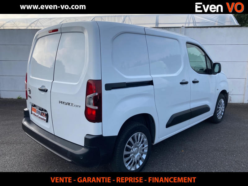 Photo 2 de l'offre de TOYOTA PROACE CITY MEDIUM 100 D-4D BUSINESS à 16500€ chez Even VO