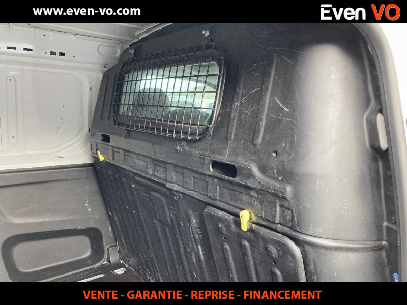 Photo 18 de l'offre de TOYOTA PROACE CITY MEDIUM 100 D-4D BUSINESS à 16500€ chez Even VO