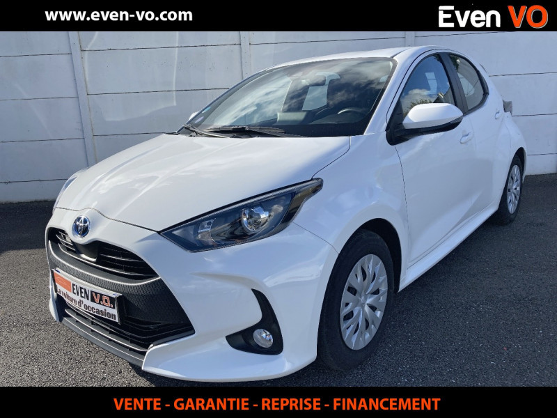 Toyota YARIS 116H DYNAMIC BUSINESS 5P + PROGRAMME BEYOND ZERO ACADEMY MY21 Hybride BLANC Occasion à vendre