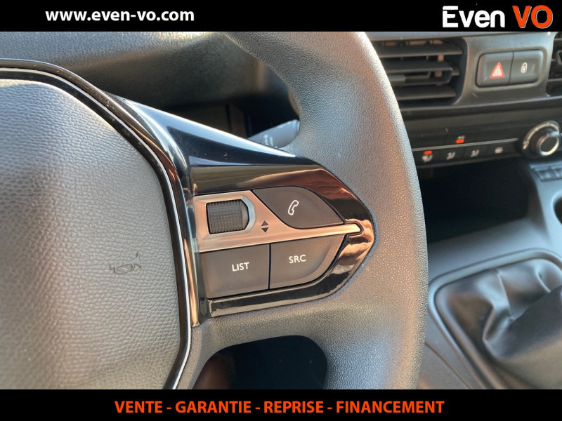 Photo 11 de l'offre de PEUGEOT PARTNER STANDARD 650KG BLUEHDI 100CH S&S BVM5 ASPHALT à 16500€ chez Even VO