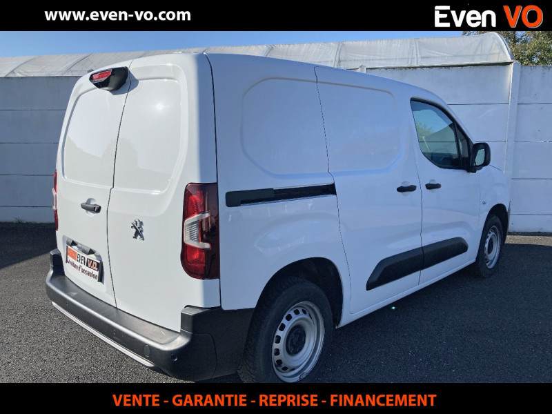 Photo 2 de l'offre de PEUGEOT PARTNER STANDARD 650KG BLUEHDI 100CH S&S BVM5 ASPHALT à 16500€ chez Even VO