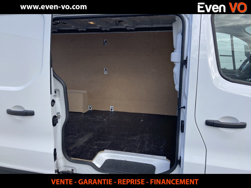 Photo 5 de l'offre de RENAULT TRAFIC III FG L2H1 3T 2.0 BLUE DCI 130CH CONFORT à 24000€ chez Even VO