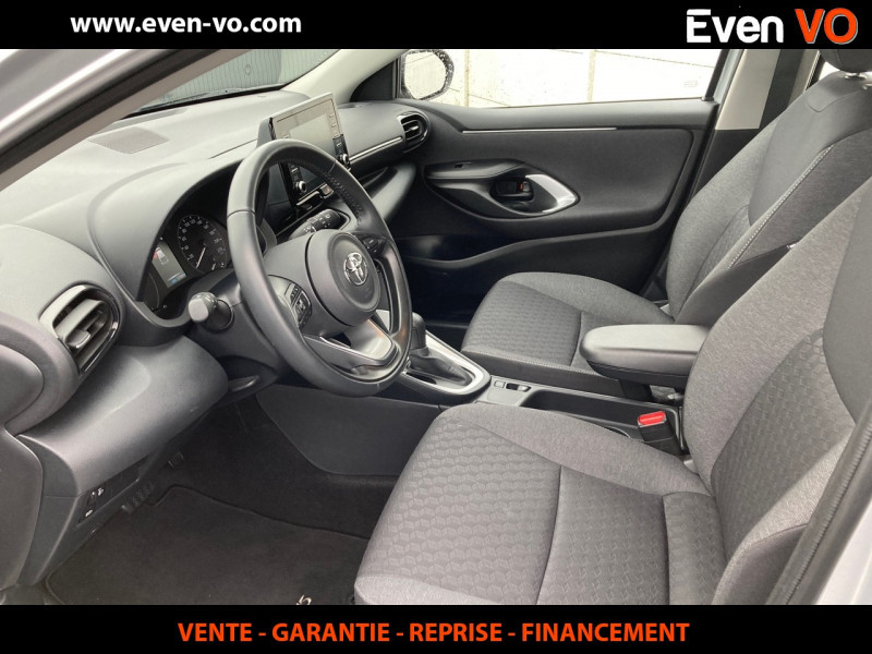 Photo 3 de l'offre de TOYOTA YARIS 116H DYNAMIC BUSINESS 5P + PROGRAMME BEYOND ZERO ACADEMY MY22 à 18000€ chez Even VO