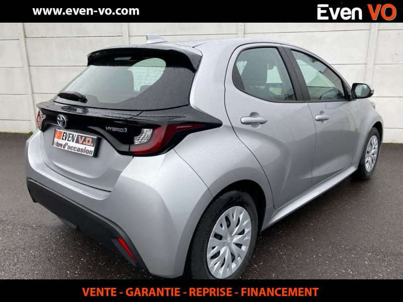 Photo 2 de l'offre de TOYOTA YARIS 116H DYNAMIC BUSINESS 5P + PROGRAMME BEYOND ZERO ACADEMY MY22 à 18000€ chez Even VO