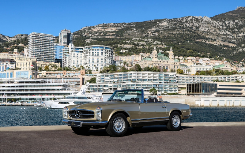 Photo 1 de l'offre de MERCEDES 280 SL  BRABUS CLASSIC PAGODE CABRIOLET à 240000€ chez Stars Monte Carlo