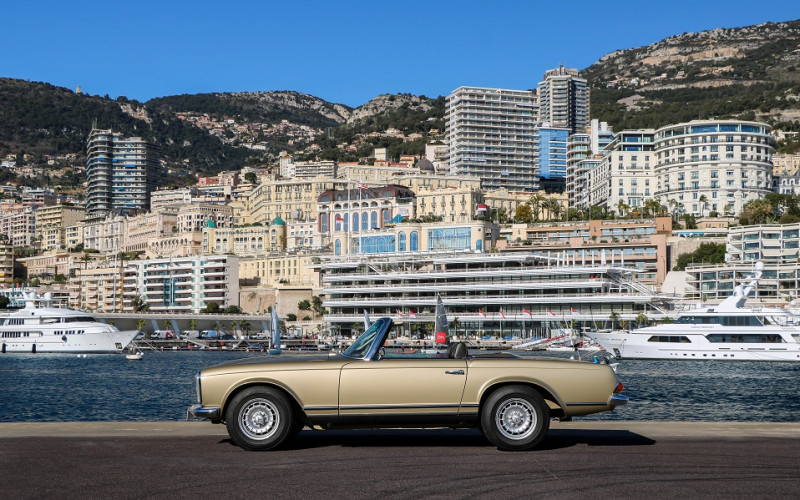 Photo 7 de l'offre de MERCEDES 280 SL  BRABUS CLASSIC PAGODE CABRIOLET à 240000€ chez Stars Monte Carlo