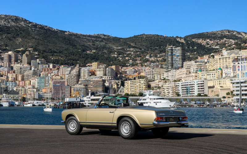 Photo 10 de l'offre de MERCEDES 280 SL  BRABUS CLASSIC PAGODE CABRIOLET à 240000€ chez Stars Monte Carlo