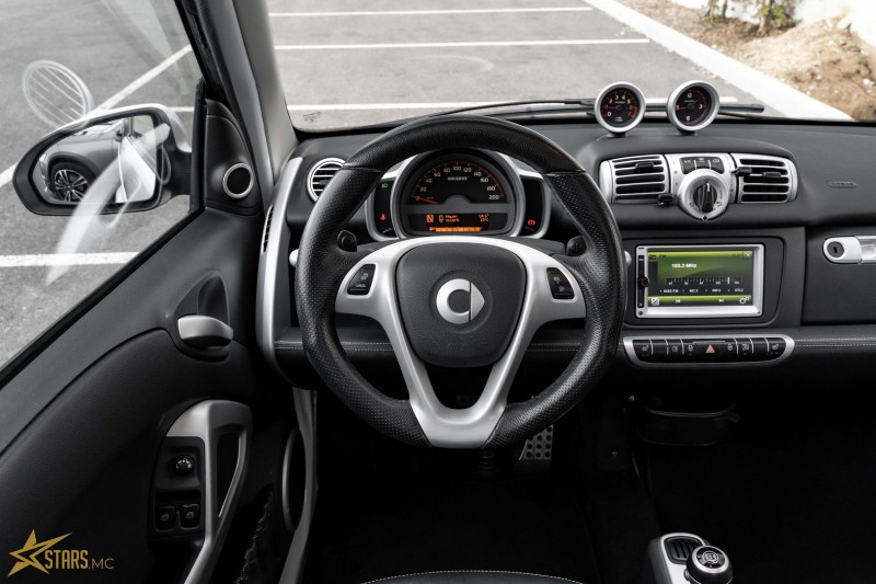 Photo 10 de l'offre de SMART FORTWO COUPE 102CH TURBO BRABUS XCLUSIVE SOFTOUCH à 13590€ chez Stars Monte Carlo