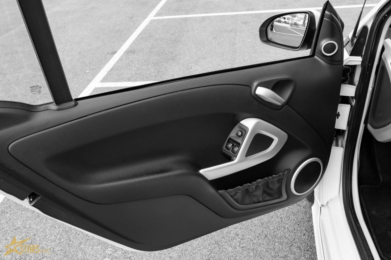 Photo 15 de l'offre de SMART FORTWO COUPE 102CH TURBO BRABUS XCLUSIVE SOFTOUCH à 13590€ chez Stars Monte Carlo