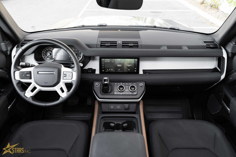 Photo 12 de l'offre de LAND-ROVER DEFENDER 90 3.0 P400 X-DYNAMIC X à 89700€ chez Stars Monte Carlo