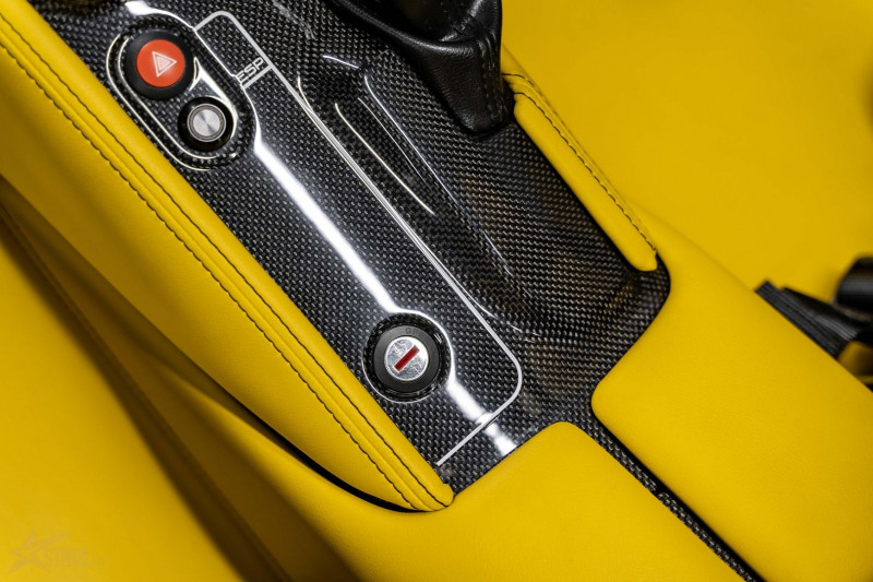 Photo 28 de l'offre de DALLARA STRADALE CABRIOLET D50 EXPOSED CARBON à 419000€ chez Stars Monte Carlo