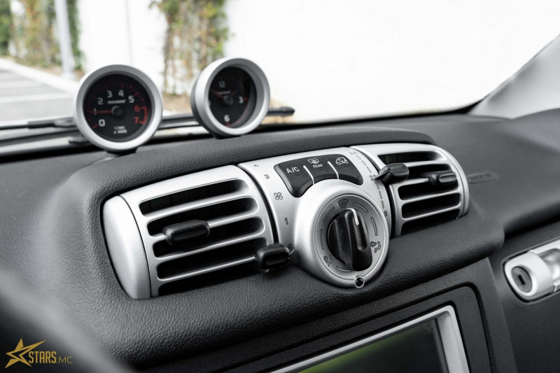 Photo 22 de l'offre de SMART FORTWO COUPE 102CH TURBO BRABUS XCLUSIVE SOFTOUCH à 13590€ chez Stars Monte Carlo