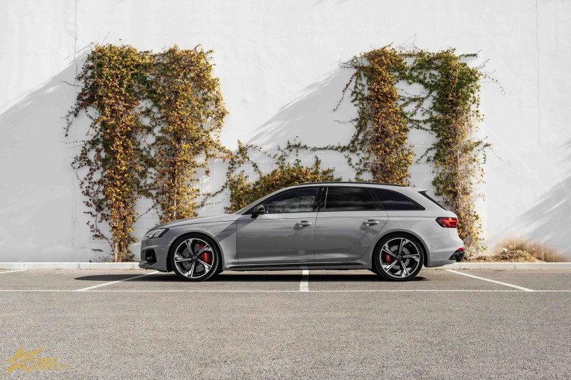 Photo 5 de l'offre de AUDI RS4 AVANT 2.9 V6 TFSI 450CH QUATTRO TIPTRONIC 8 à 75900€ chez Stars Monte Carlo