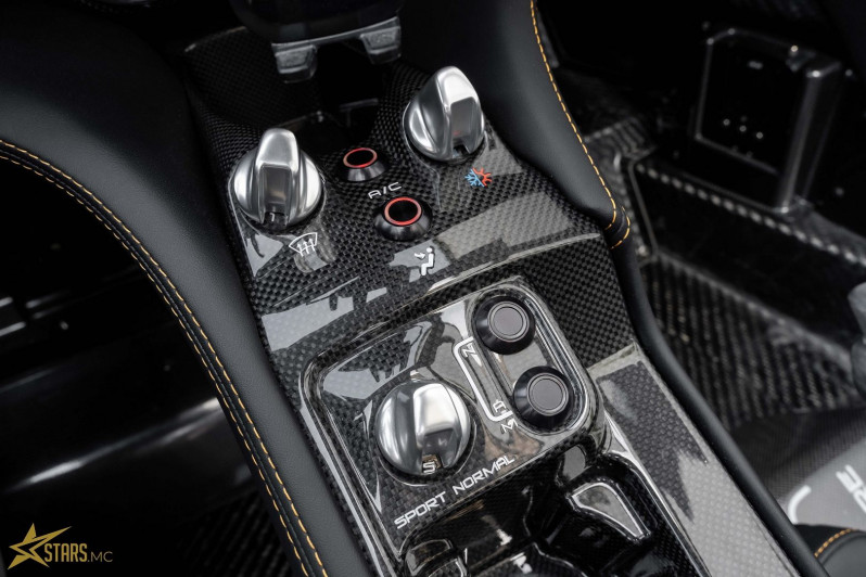 Photo 23 de l'offre de DALLARA STRADALE CABRIOLET CLIM CARBON EXPOSED à 349000€ chez Stars Monte Carlo